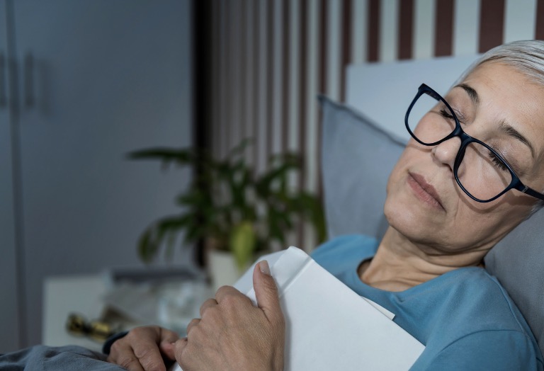 10 Tips To Falling Asleep Faster (and staying asleep)