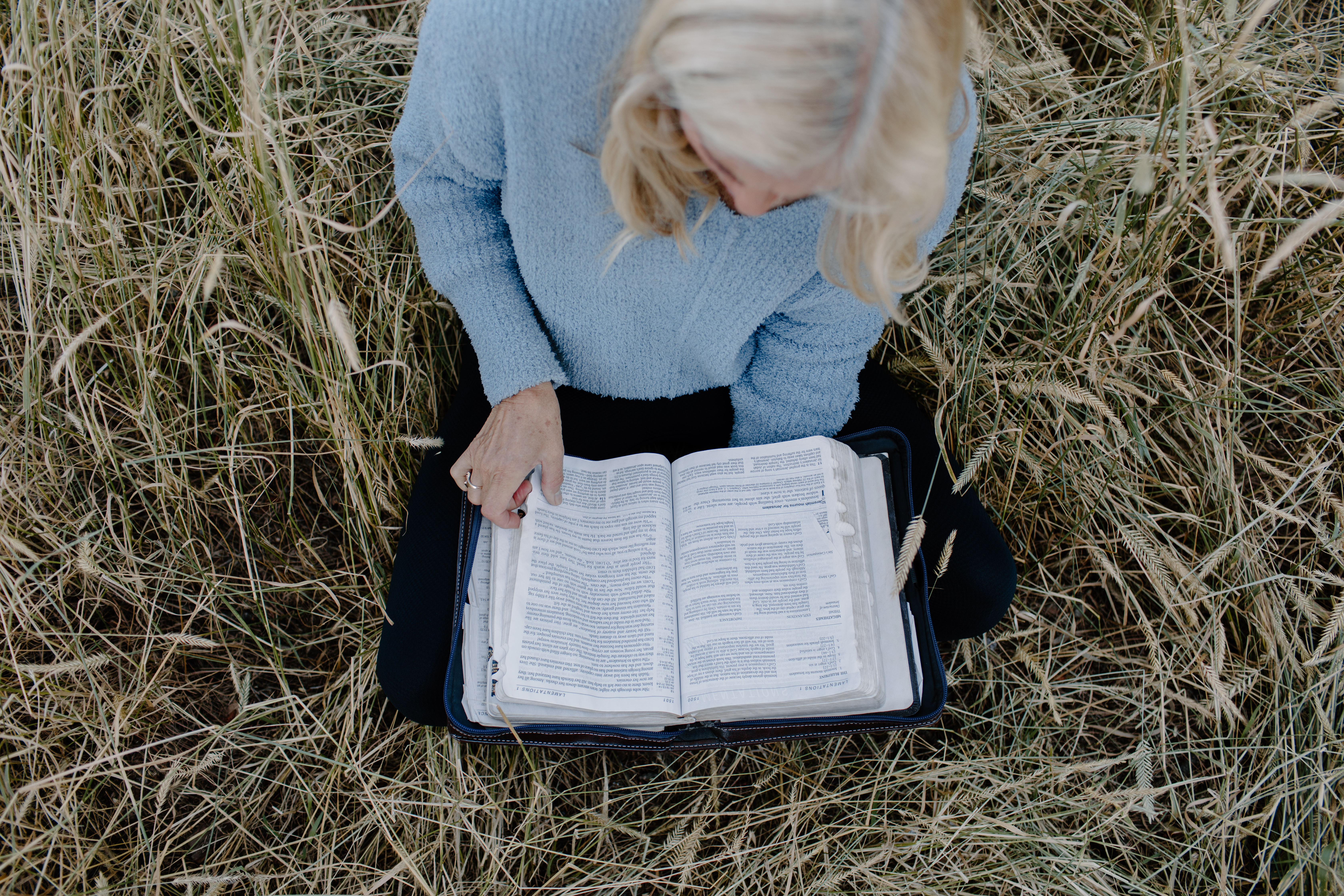 16 Bible Verses That Deeply Touch My Heart
