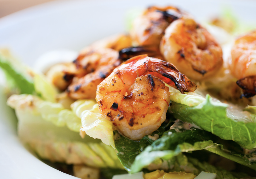 Salad with Shrimp, Peppers, and Onions