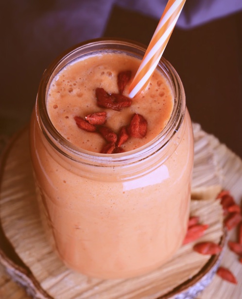 Carrot Berry Smoothie