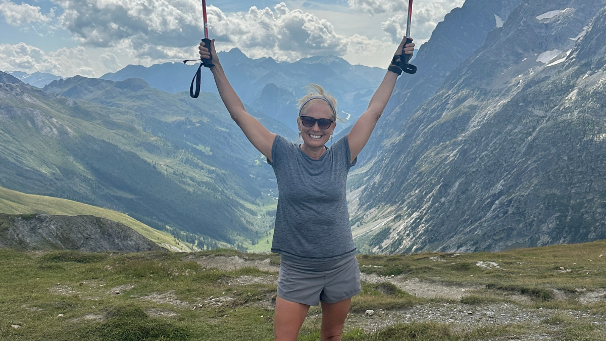 10 Reasons To Get Out Walking + Walking Challenge